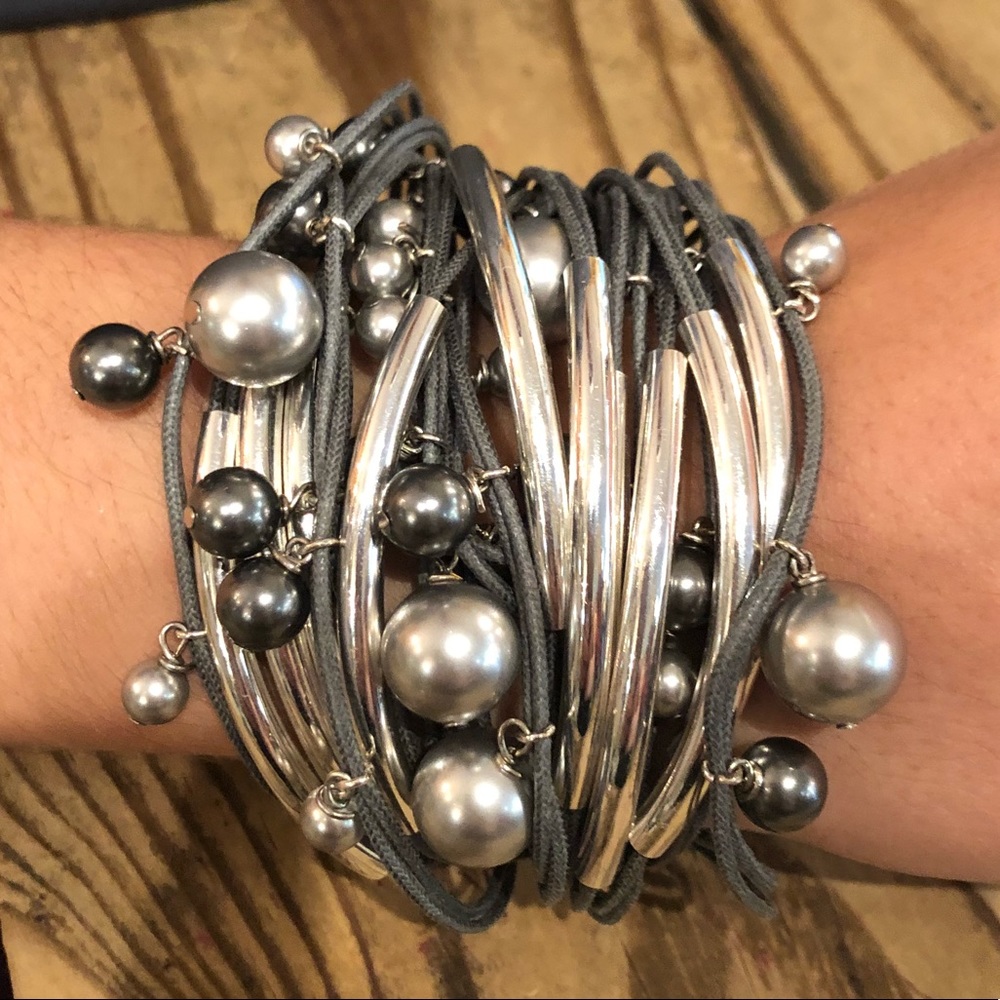 Gillian Julius pearl bracelet